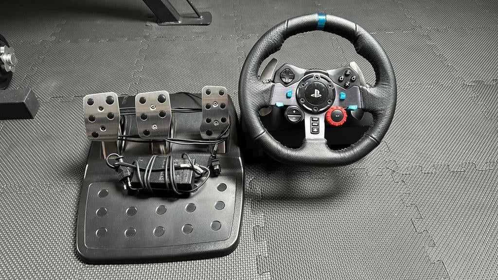 Logitech G29 Racing Stuur + Pedalen PS4/PS5/PC, Enlèvement, Utilisé, Volant ou Pédales, PlayStation 4