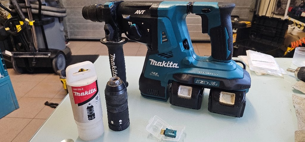 Marteau perforateur Makita DHR283 2x18v, Enlèvement, Comme neuf