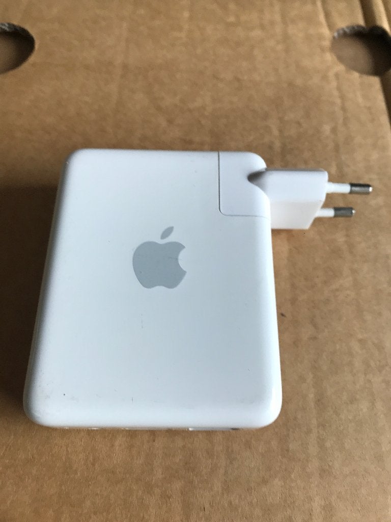 Apple airport express base station, wifi       µs, Informatique & Logiciels, Routeurs & Modems, Enlèvement ou Envoi