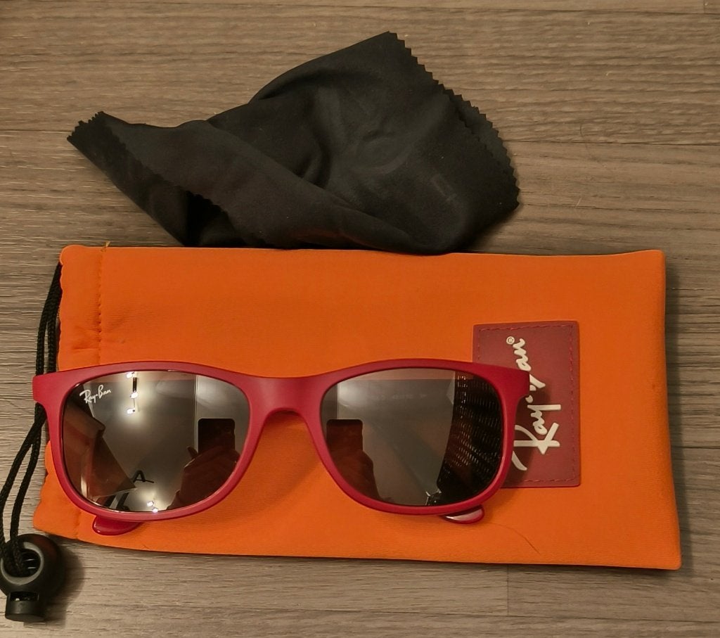 Kinder zonnebril Ray-Ban, Handtassen en Accessoires, Zonnebrillen en Brillen | Dames, Ophalen of Verzenden, Nieuw, Zonnebril, Ray-Ban