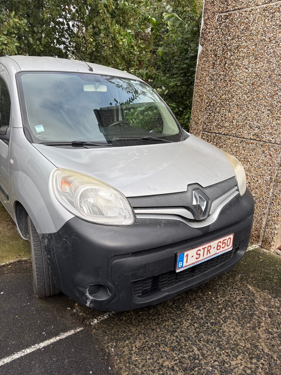 Renault Kangoo Maxi 2017 rijdt en schakelt goed, Auto's, Renault, Diesel, Particulier, Zilver of Grijs