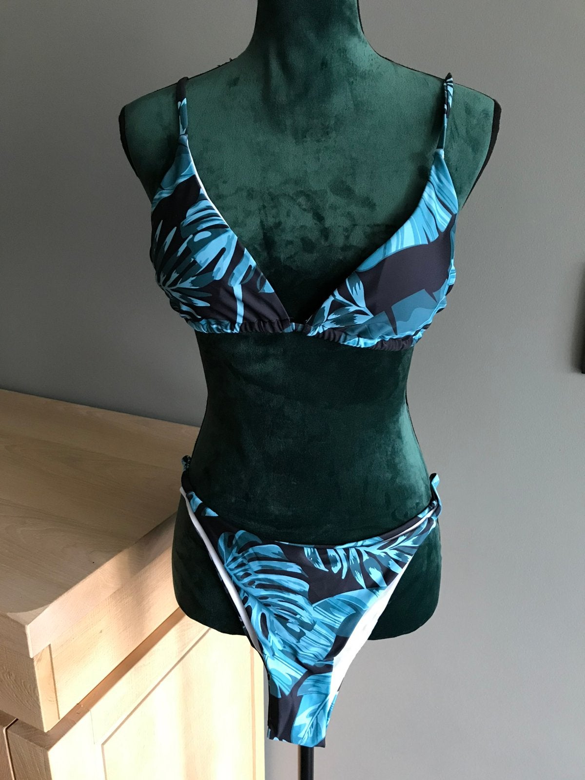 Nieuwe bikini maat XL, Kleding | Dames, Badmode en Zwemkleding, Ophalen of Verzenden, Nieuw, Blauw, Bikini