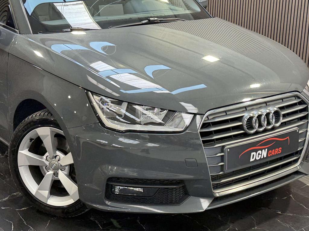 Audi A1 A1 Sportback 1.4 TFSI Sport (bj 2016), 4 cilinders, 5 deurs, Zilver of Grijs, 92 kW