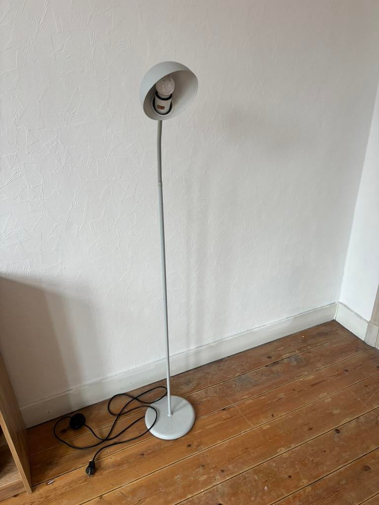 Ampoule, Enlèvement, Comme neuf, 100 à 150 cm