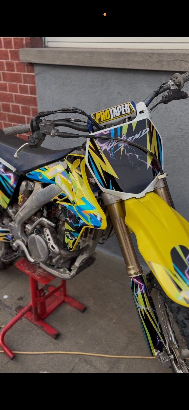250rmz, Enlèvement, Comme neuf