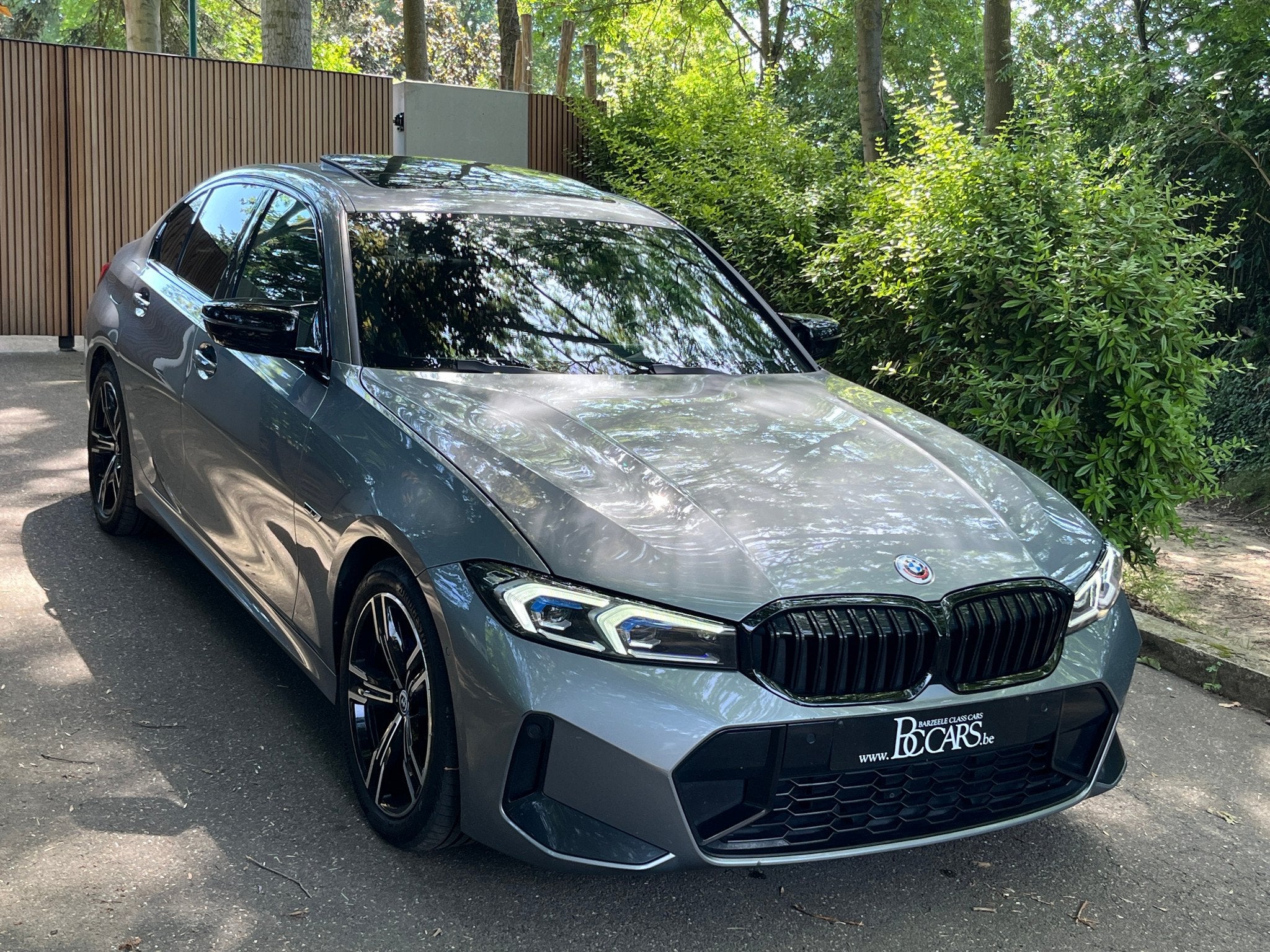 BMW 330 e M-Pakket-Laser-Keyless-Head Up-Pano-Pro-Cam18", Auto's, BMW, Automaat, Achterwielaandrijving, 4 cilinders, Leder