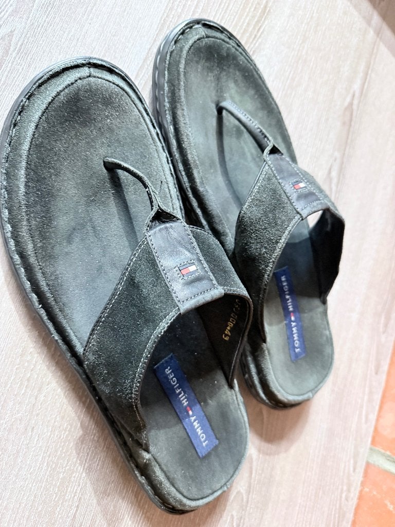 leren teenslippers van Tommy Hilfiger Maat 45, Slippers, Zwart, Ophalen of Verzenden, Zo goed als nieuw