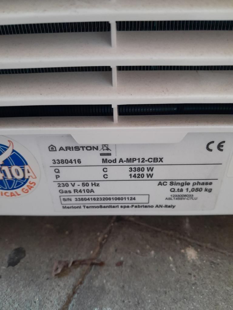 Verplaatsbare airco met afvoer buis, Ophalen