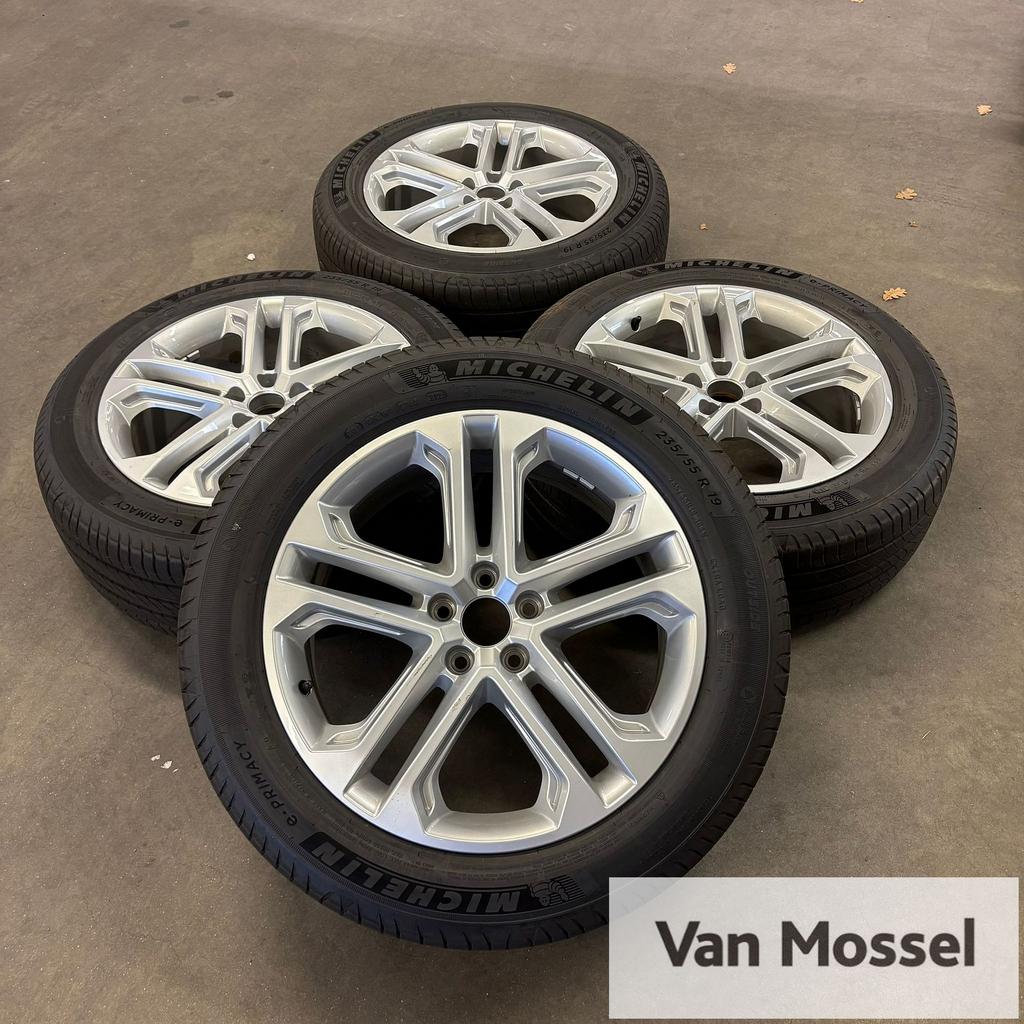 Audi Q5 Michelin E Primacy 235/55/R19 105W, Auto-onderdelen, Banden en Velgen, Banden en Velgen, Zomerbanden, 19 inch, 235 mm