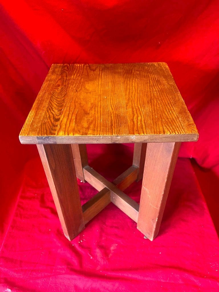 Houten stoeltje., Huis en Inrichting, Minder dan 45 cm, Gebruikt, Vierkant, Ophalen of Verzenden
