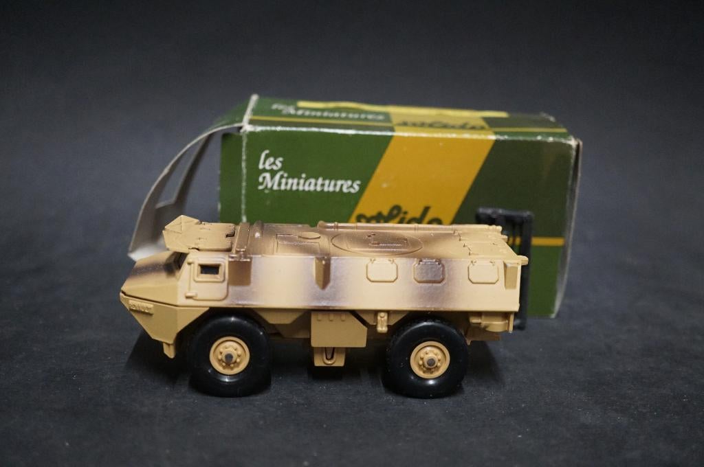 Véhicule blindé Solido Renault 4x4 - 1/50 - TOP, Enlèvement ou Envoi, Comme neuf