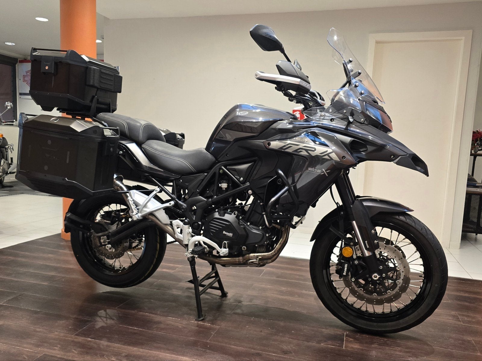 Benelli TRK 502 X**2021**24.321km**Garantie, Motoren, Bedrijf, 502 cc