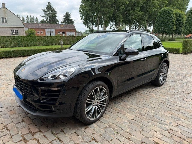 Porsche Macan  136dkm, 1-2018, Auto's, Porsche, Automaat, Zwart, 4 cilinders, Zwart