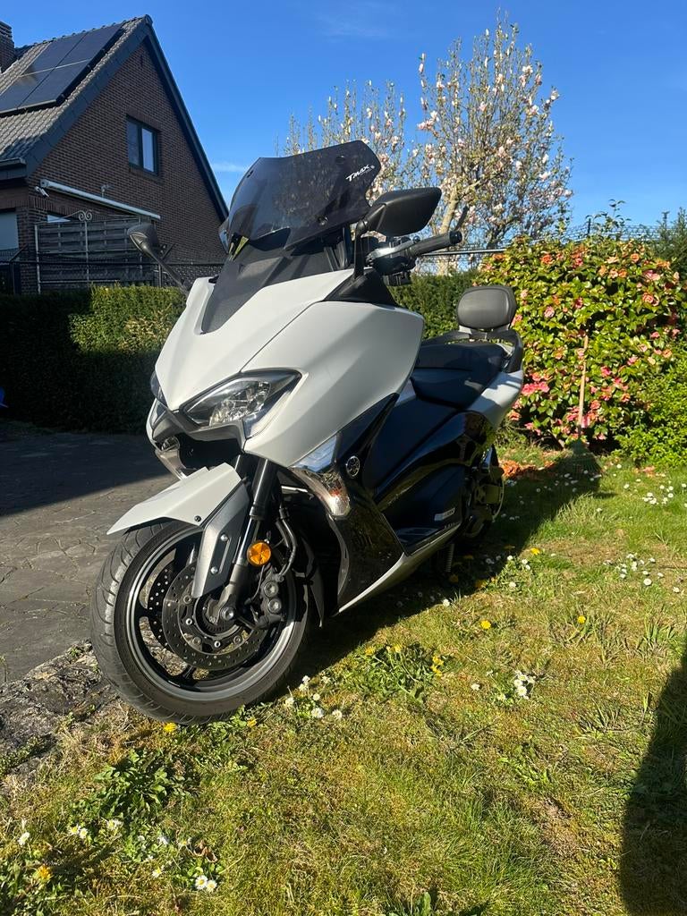 T-530 DX, Motoren, Particulier