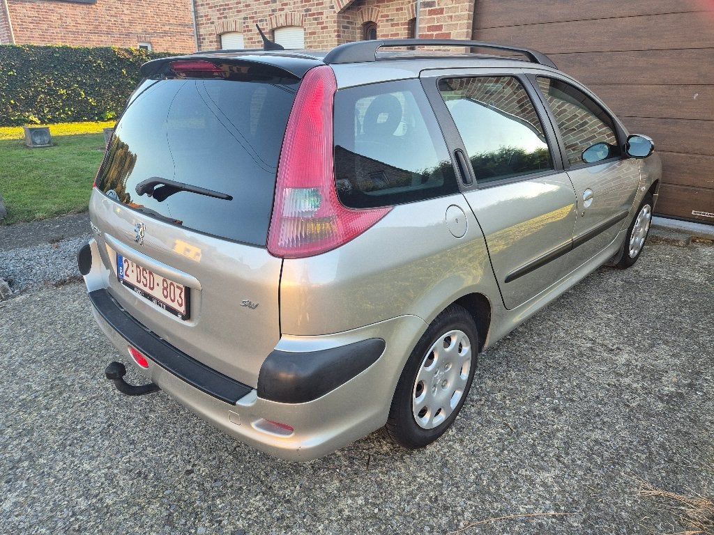 PEUGEOT 206 SW 1.4 HDI, Autos, Achat, Boîte manuelle, Particulier, Tissu