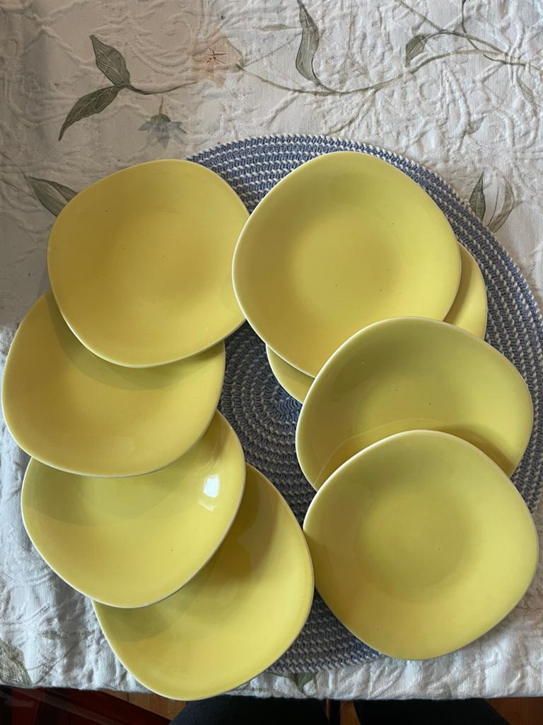 8 assiettes/assiettes à gâteaux Victoria (Boch), Enlèvement ou Envoi