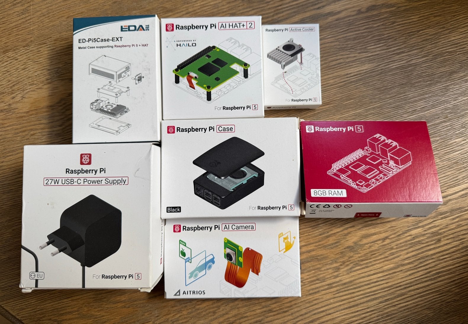 Raspberry Pi 5 8GB + AI HAT+ 2 40TOPS + accessoires, Hobby en Vrije tijd, Ophalen of Verzenden, Zo goed als nieuw
