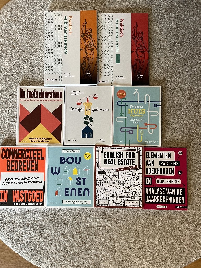 Studieboeken Bachelor Vastgoed HOGENT te koop, Ophalen, Zo goed als nieuw, Hogeschool, Owl press