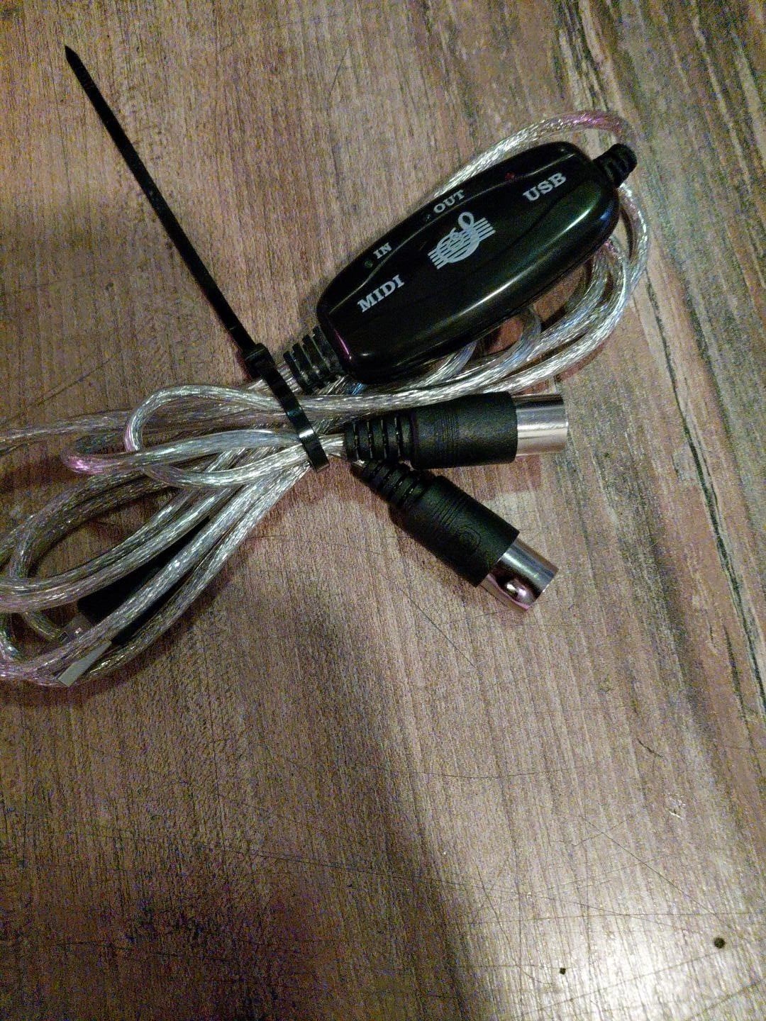 midi to USB interface mint condition perfect inorde, Muziek en Instrumenten, Ophalen of Verzenden, Nieuw