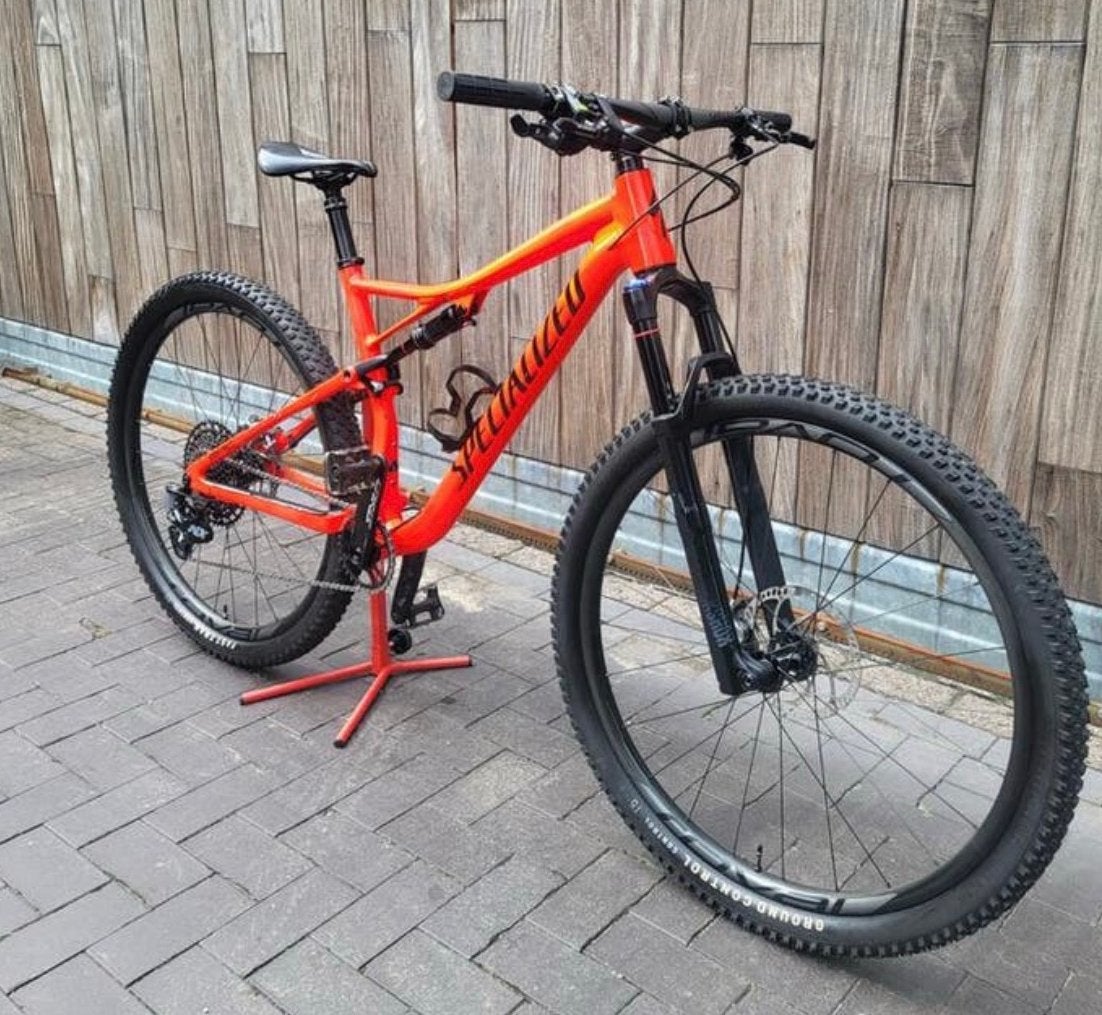Specialized mountainbike mtb, Fietsen en Brommers, Ophalen, Zo goed als nieuw