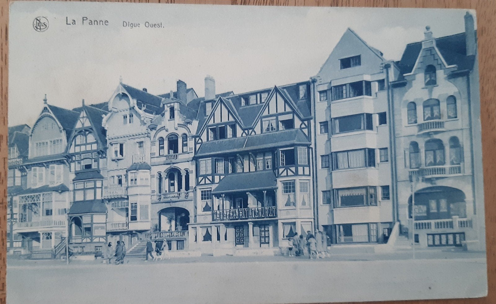 La PANNE VILLAS DIGUE EN BORD DE MER, Enlèvement ou Envoi