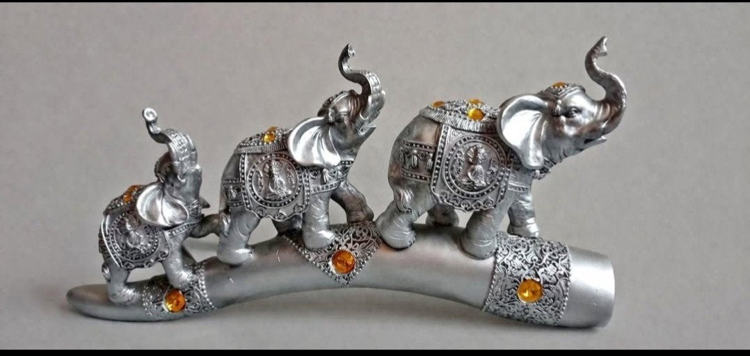 Éléphants, Enlèvement ou Envoi