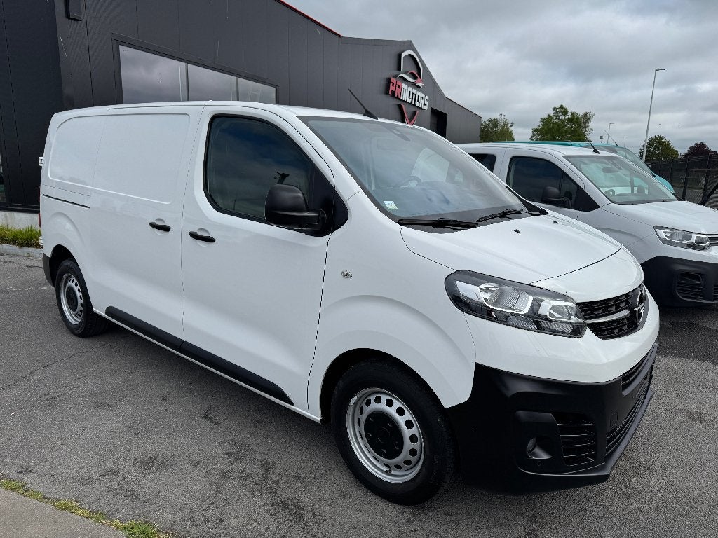 Opel Vivaro L2 automaat 2.0 1st eig ohboek trekhaak camera, Auto's, Stof, 1814 kg, 4 cilinders, Wit