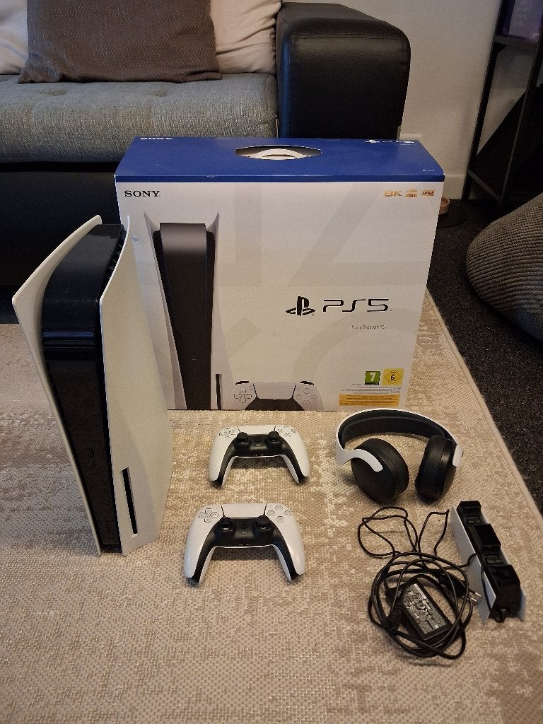 PS5 disc met 2 controllers en SSD 1T, Consoles de jeu & Jeux vidéo, Enlèvement, Utilisé, Playstation 5