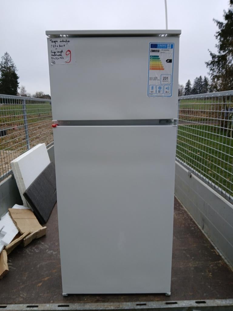 Frigo encastrable A+, Classe énergétique A ou plus économe, 120 à 140 cm, Comme neuf, Enlèvement