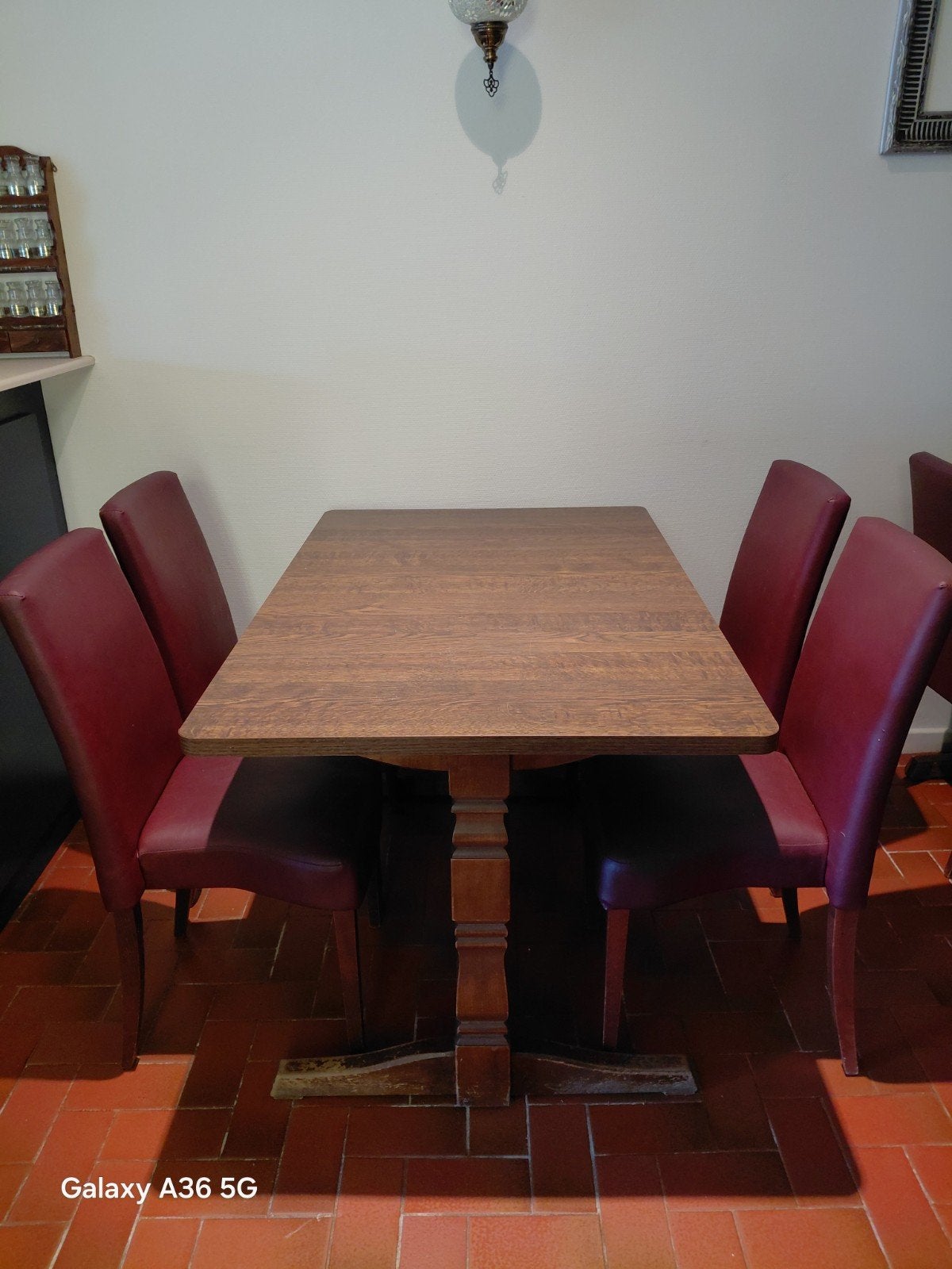 tafel met 4 stoelen.   14x, Ophalen