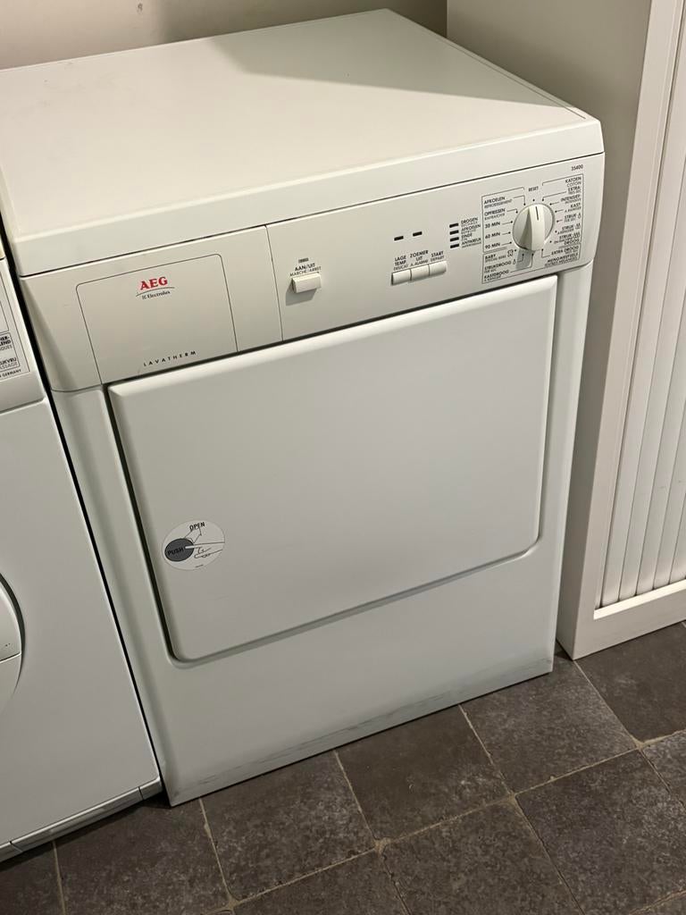 Droogkast AEG Lavatherm T35400, Elektronische apparatuur, Ophalen, Gebruikt, Luchtafvoer, 4 tot 6 kg