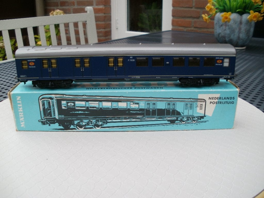 Marklin Ho Postwagon no 4048+ovp in metalen uitvoering zgan., Hobby en Vrije tijd, Wisselstroom, Wagon, Ophalen of Verzenden, Zo goed als nieuw