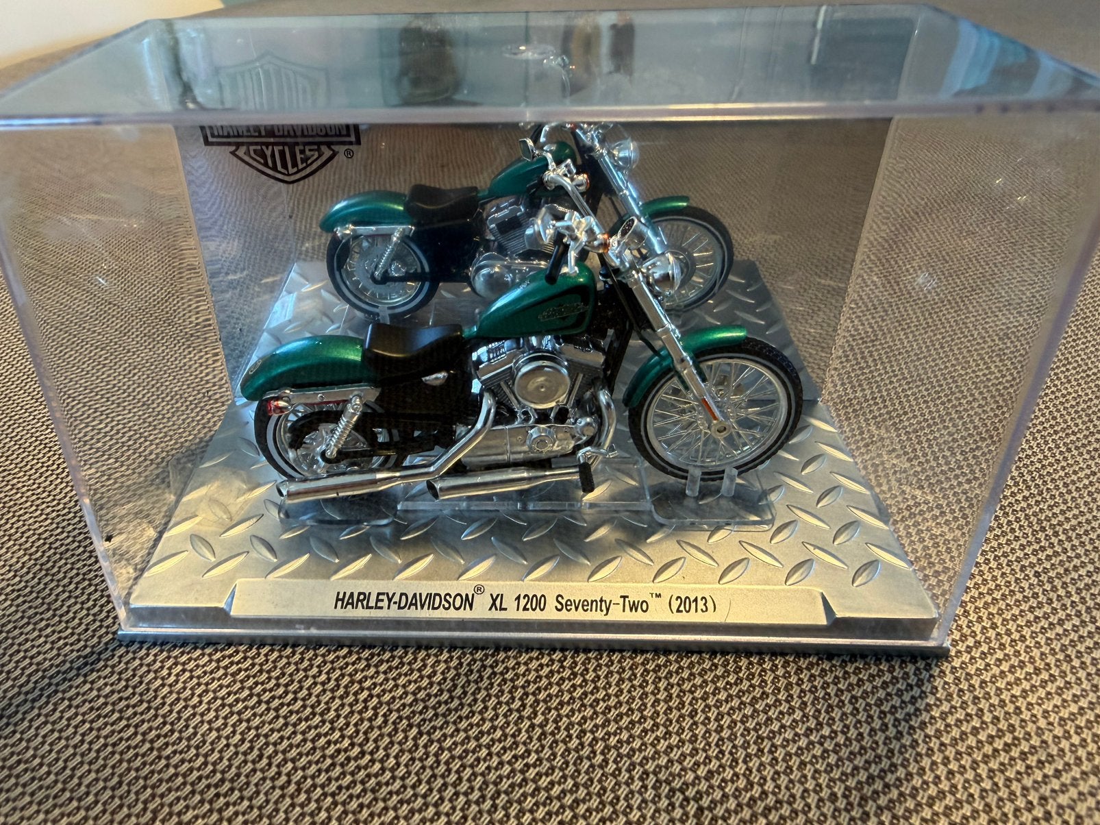 Harley-Davidson XL 1200 Seventy-Two 2013, Enlèvement ou Envoi, Comme neuf