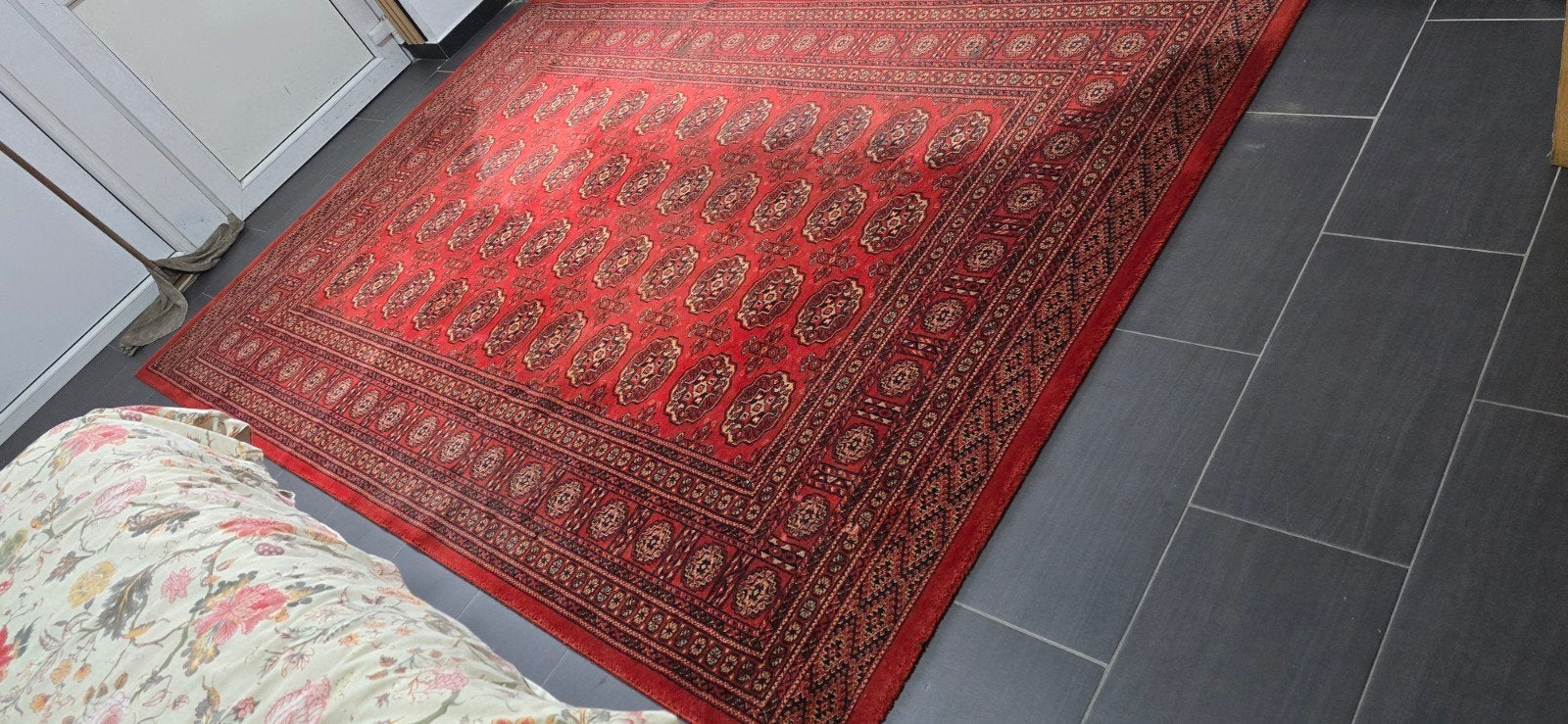 très jolie tapis couleur rouge dimensions 200cmx300cm, Antiquités & Art, Enlèvement ou Envoi
