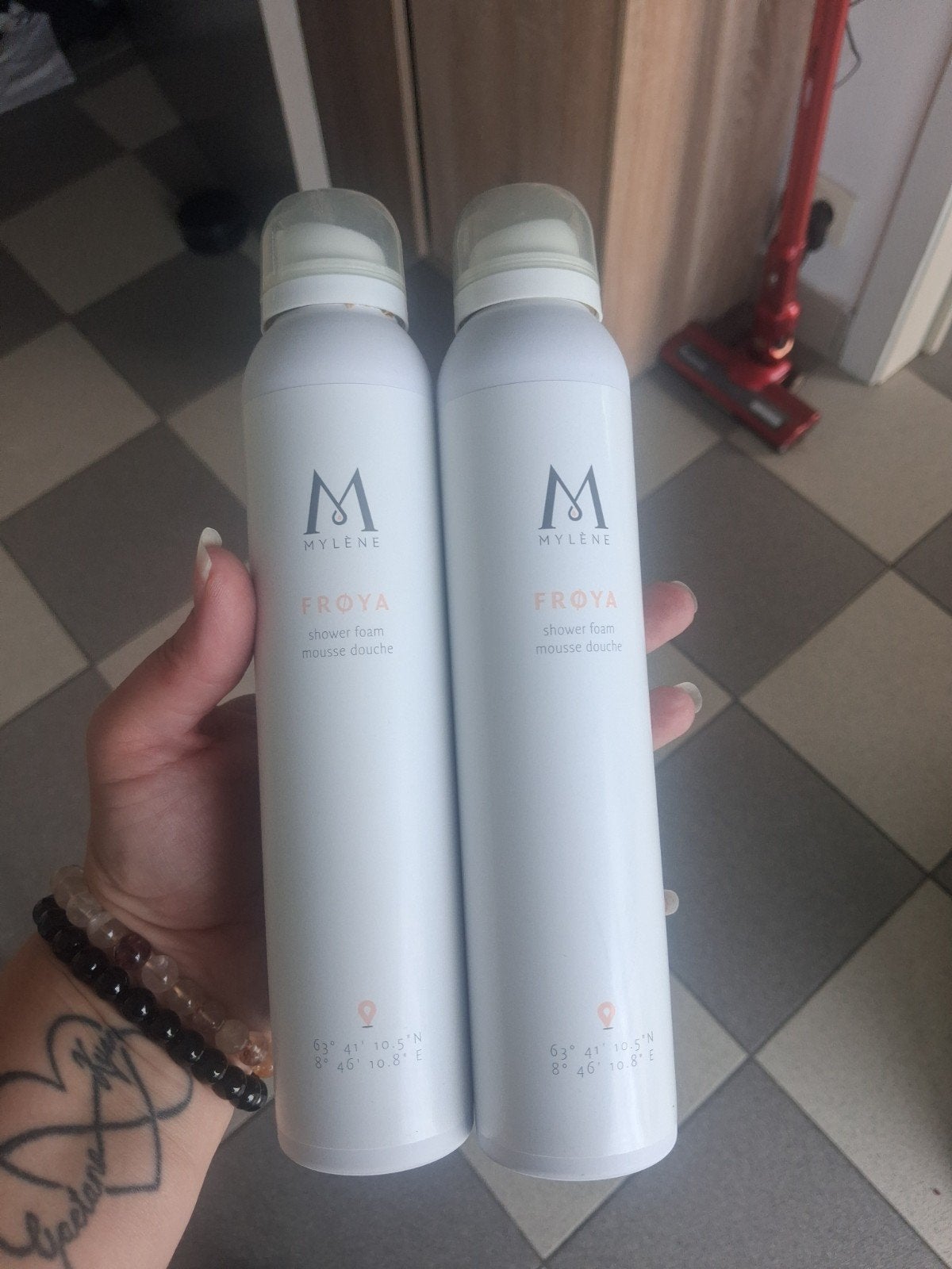 setje mylene froya shower foam, Bijoux, Sacs & Beauté, Enlèvement