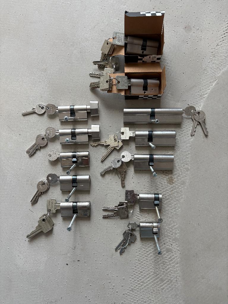 Lot cilindersloten Litto, Cisa, Iseo, Orion & Pfaffenhain, Ophalen, Nieuw, Slot