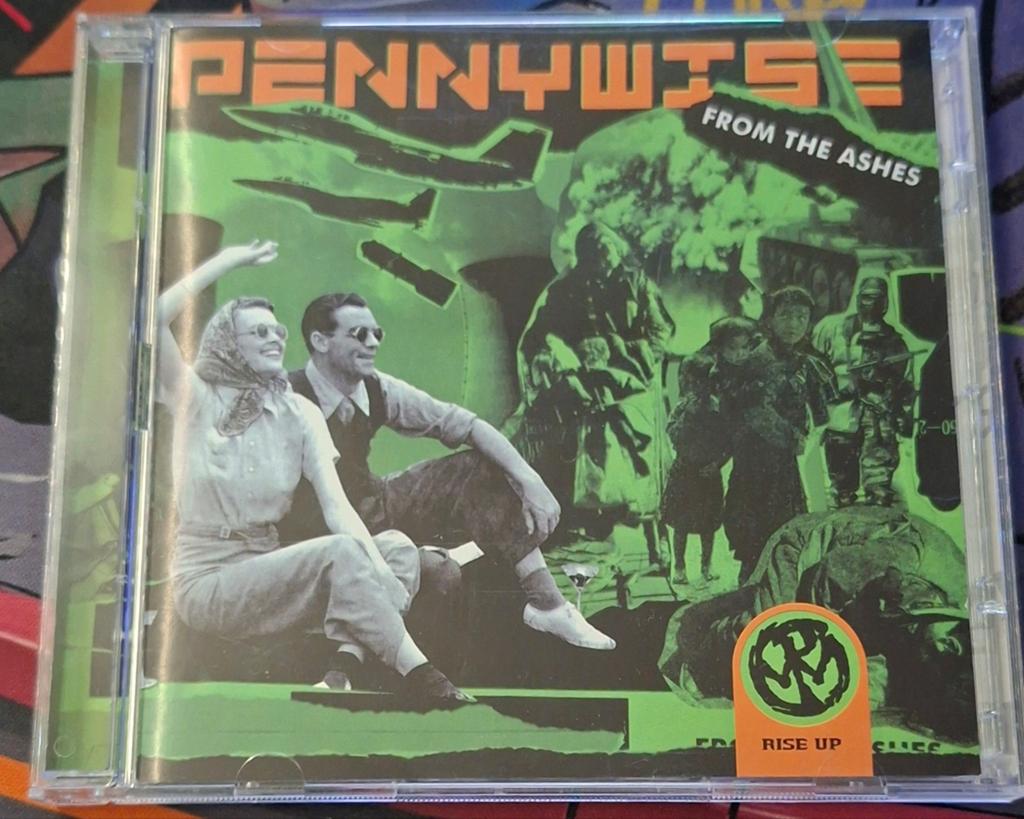 Pennywise cd+dvd, Ophalen, Zo goed als nieuw