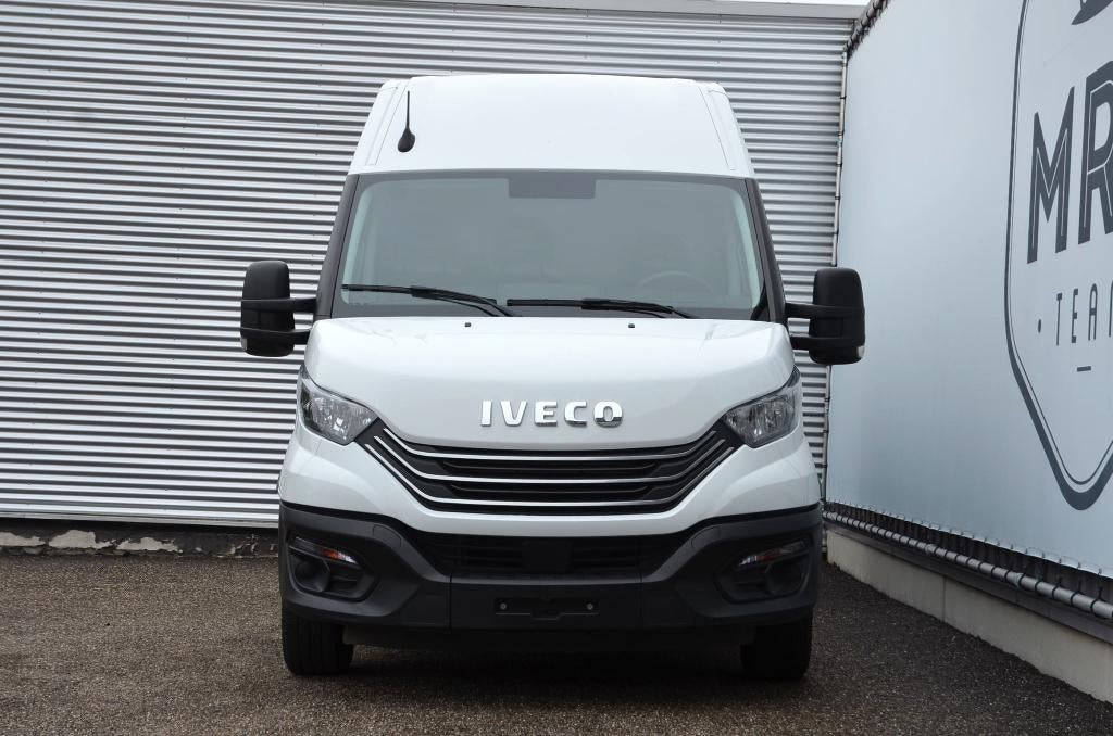 Iveco Daily 35S14- L3H2- A/C- Trekhaak sleep 3.5T- 24790+BTW, Auto's, 100 kW, Stof, Euro 6, 2287 cc