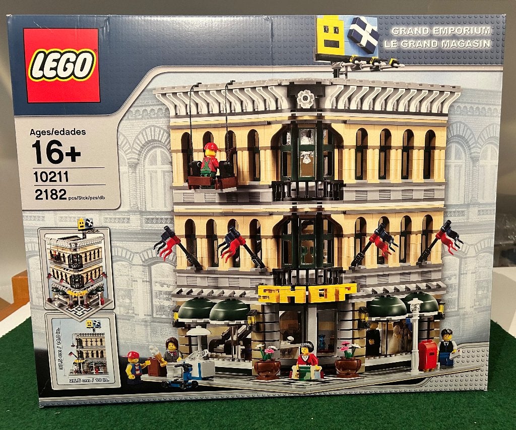 Lego Modular 10211 Grand Emporium Shop NIEUW verzegeld MISB, Lego, Nieuw, Ophalen of Verzenden, Creator