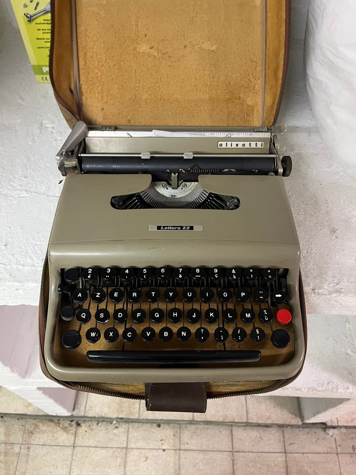 Typemachine olivetti, Diversen, Ophalen, Zo goed als nieuw