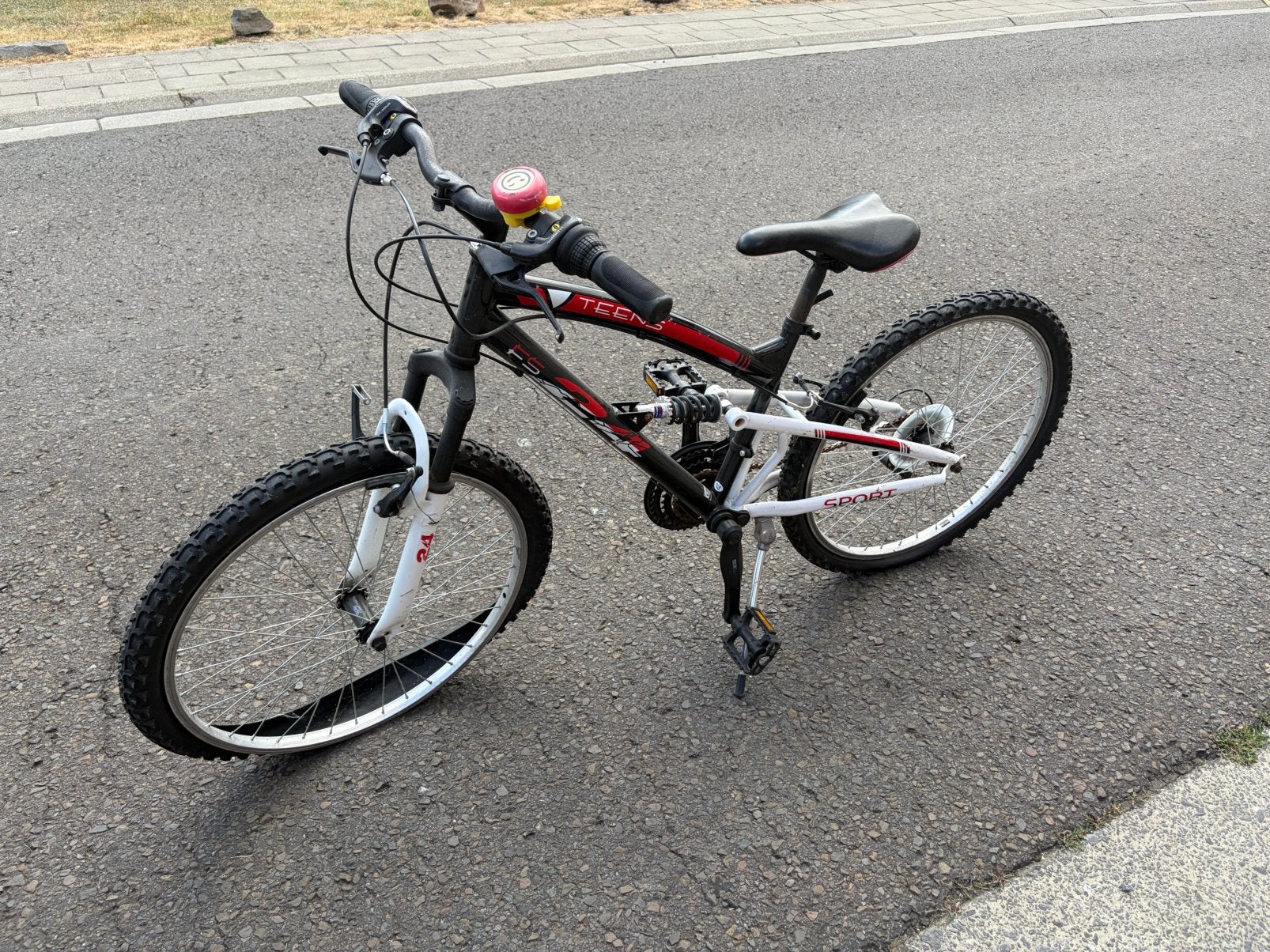 Vélo 24 pouces, Ophalen, Zo goed als nieuw, 24 inch