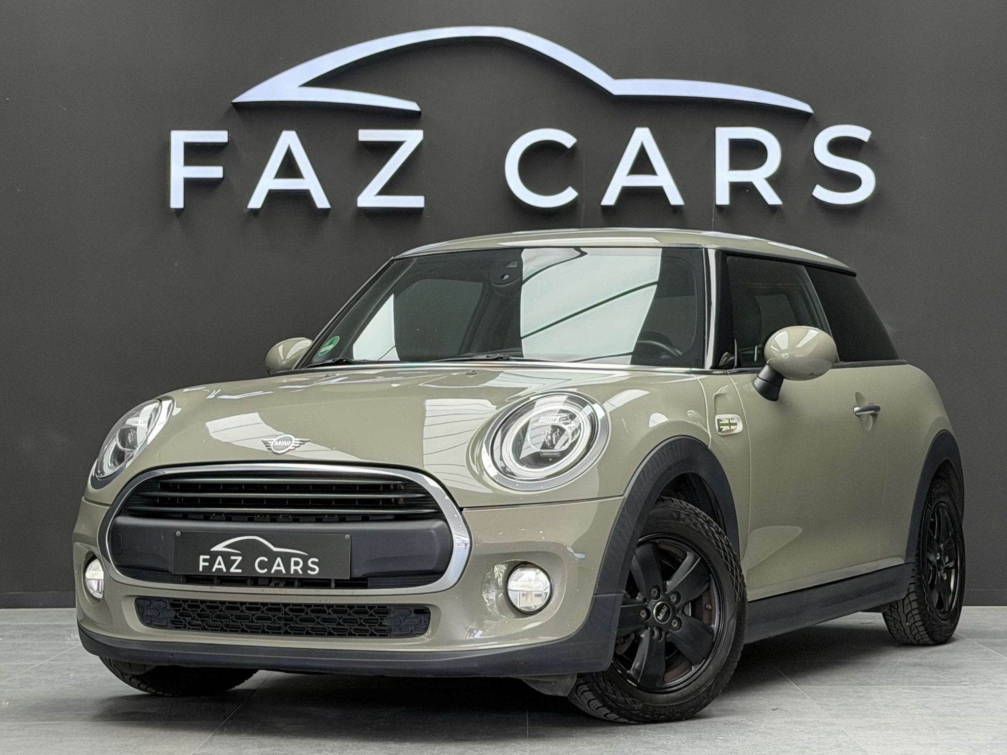 MINI One 1.5 * 1ER PROP + GPS + CLIM + JANTES + GARANTIE *, Auto's, Mini, Voorwielaandrijving, Stof, Bedrijf, 1570 kg