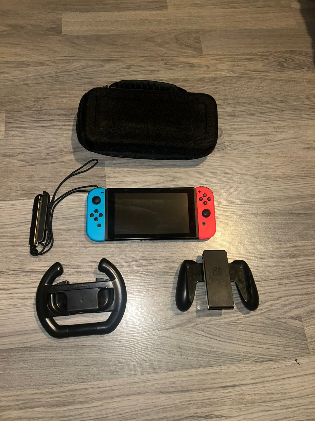 Nietendo switch + grote protective case + stuur + controller, Avec disque dur, Avec 1 manette, Enlèvement, Utilisé