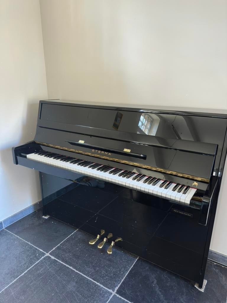 Eterna ER-C10 (by Yamaha) Piano – Zwart Hoogglans, Muziek en Instrumenten, Piano's, Ophalen, Gebruikt, Zwart, Piano