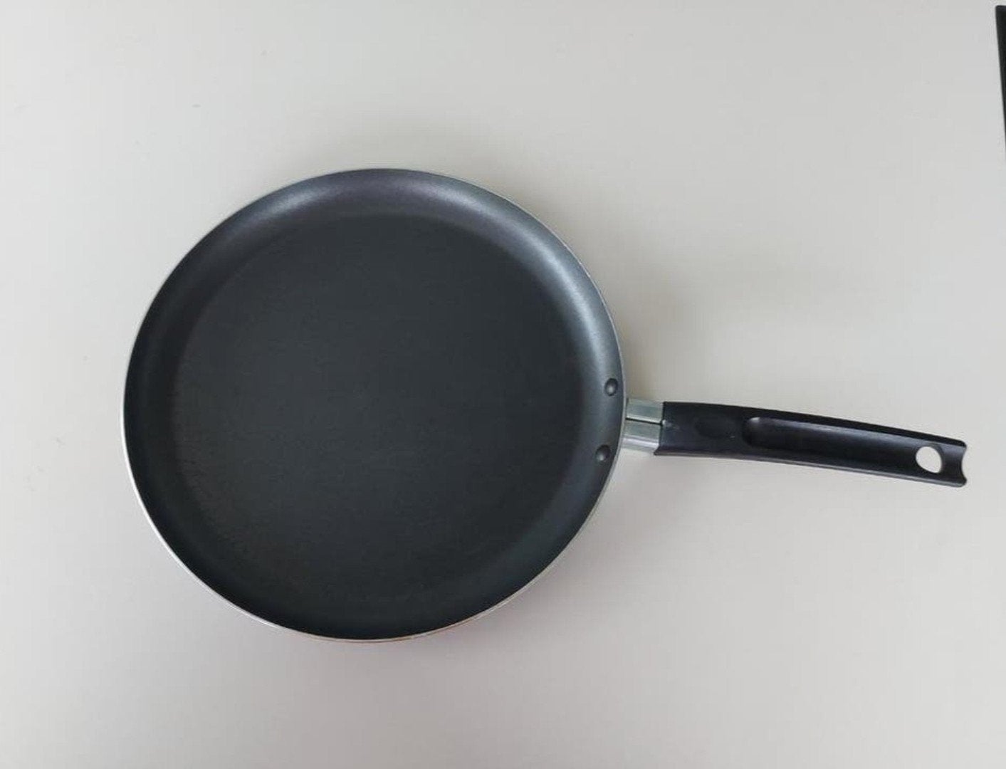 Poêle à crêpes diam 25 cm (comme neuve), Revêtement antiadhésif, Enlèvement ou Envoi, Comme neuf, Poêle à frire