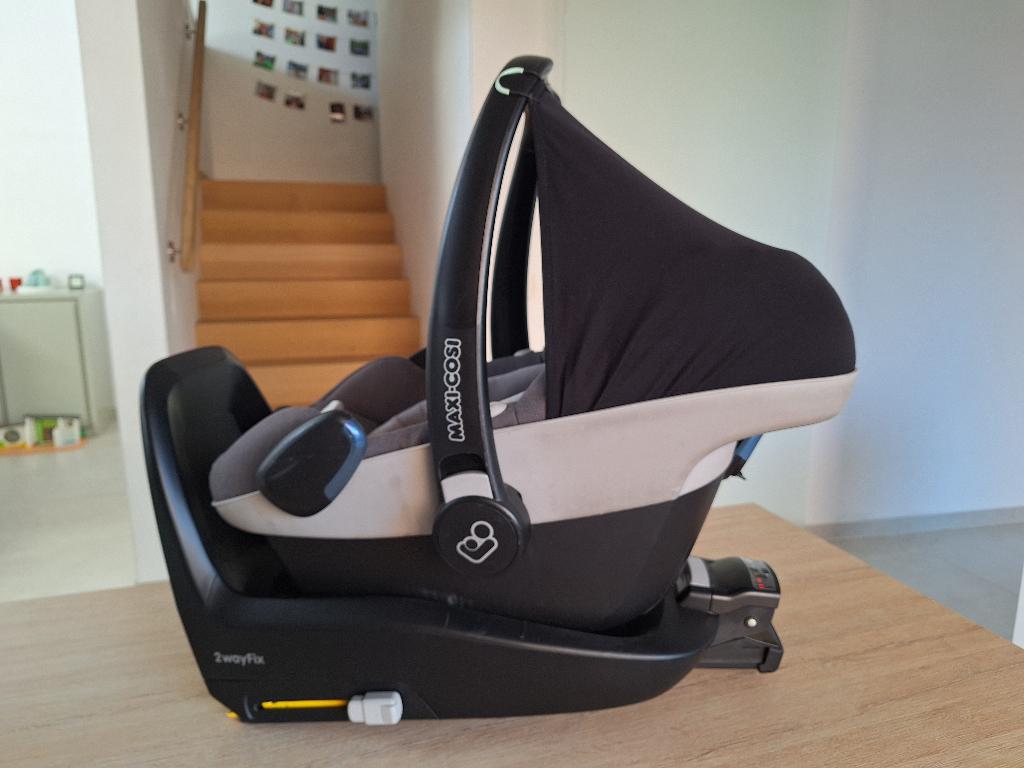 set Maxi-Cosi PebblePlus + 2wayFix + 2wayPearl + accessoires, Enfants & Bébés, Sièges auto, Utilisé, Maxi-Cosi, Isofix, Enlèvement