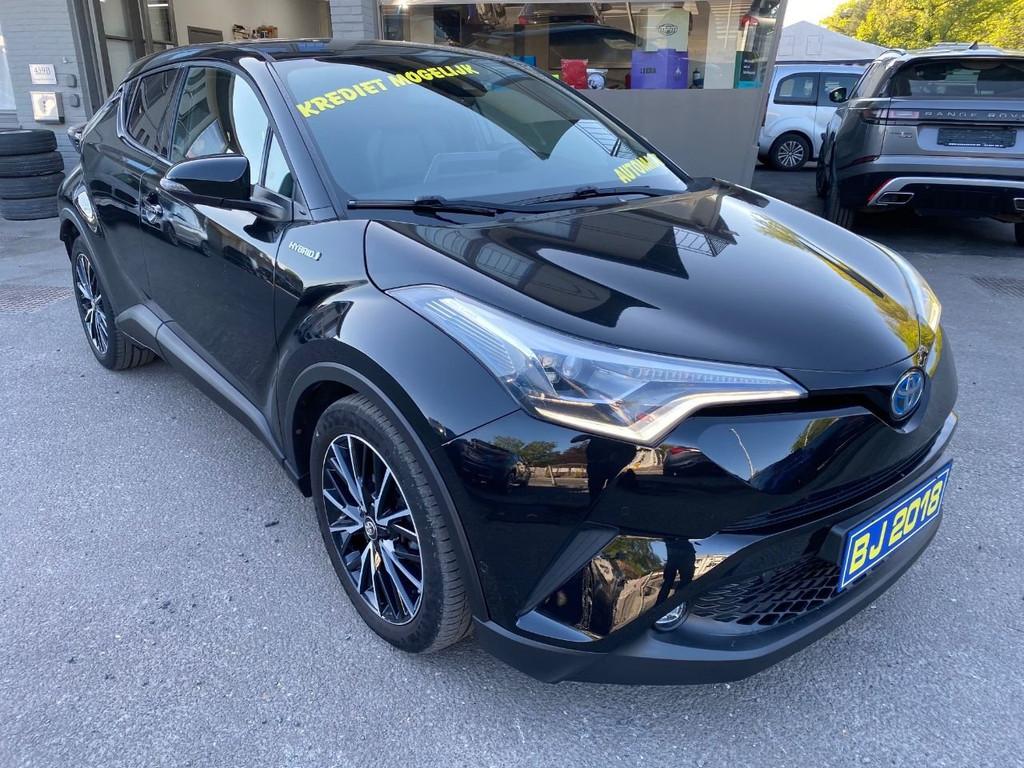 Toyota C-HR HYBRIDE C-CHIC AUTOMAAT MET GARANTIE (bj 2018), Auto's, Gebruikt, 4 cilinders, 72 kW, Zwart