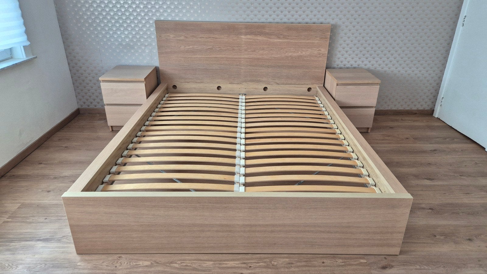 Compleet bed met nachtkastjes (en gratis matras), Ophalen, Gebruikt, Tweepersoons, 200 cm