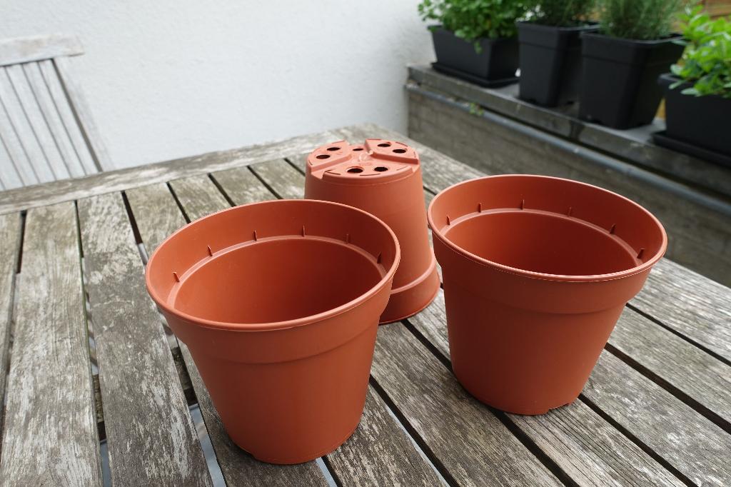 Bloempot 13 cm 8 AY, Kunststof, Rond, Nieuw, Ophalen of Verzenden