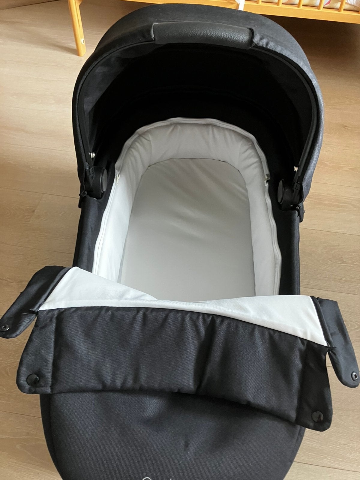 Nacelle Cybex, Enlèvement, Comme neuf